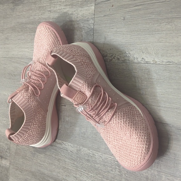 Align Knit Bungee Slip On Torri Sneakers - Picture 6 of 9